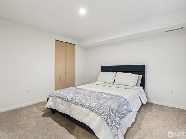 3053 62nd Avenue SW, Seattle WA 98116