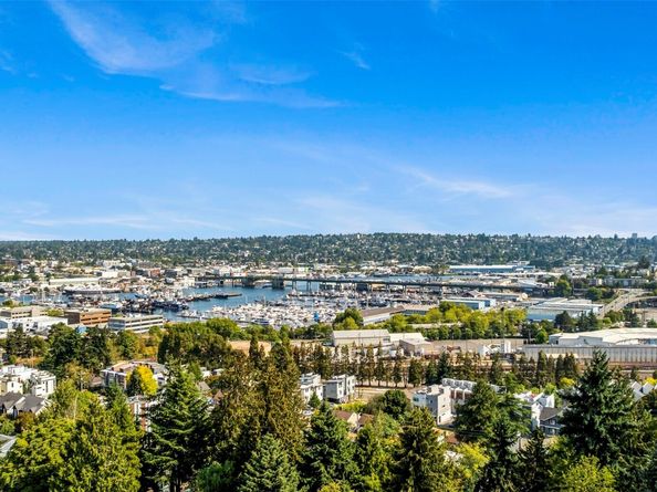 3601 24th Avenue W 207, Seattle WA 98199