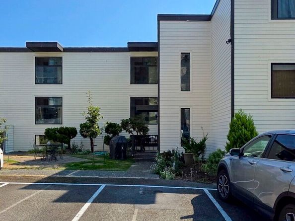 3601 24th Avenue W 207, Seattle WA 98199