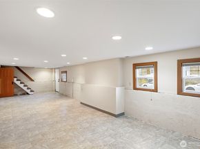 7400 32nd Ave NW, Seattle WA 98117