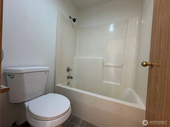 1410 W Casino Road 26, Everett WA 98204