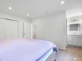 14260 110th Avenue NE, Kirkland WA 98034