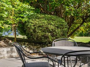 2501 Canterbury Ln E 106, Seattle WA 98112