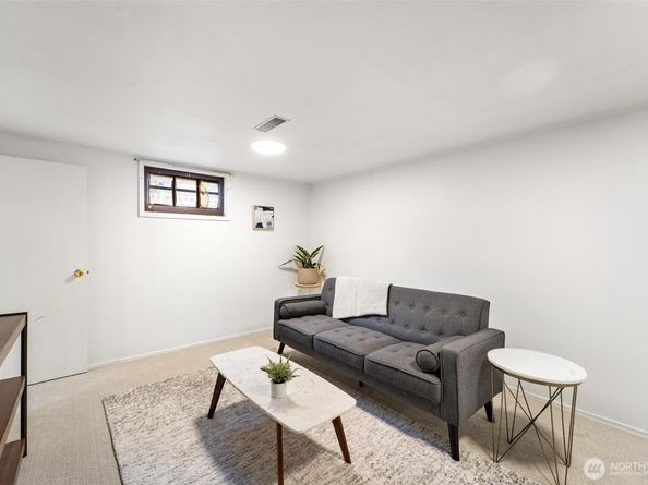 615 NW 48th Street, Seattle WA 98107