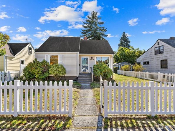 615 NW 48th Street, Seattle WA 98107