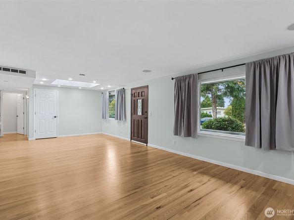 31708 7th Avenue S, Federal Way WA 98003