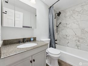31708 7th Avenue S, Federal Way WA 98003
