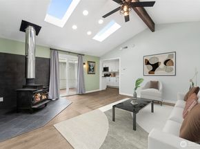 31708 7th Avenue S, Federal Way WA 98003