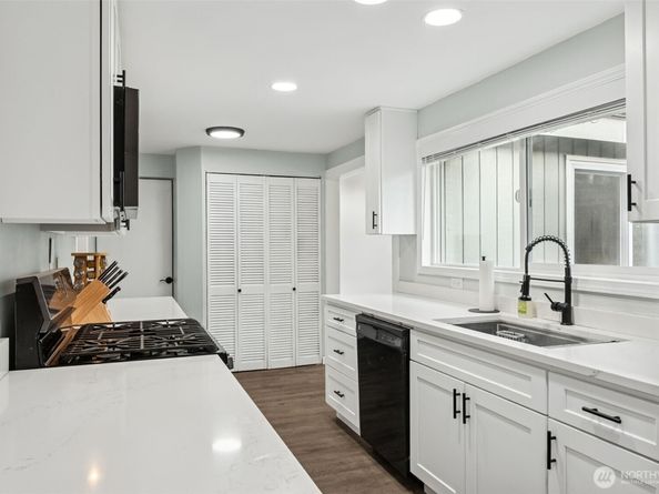 31708 7th Avenue S, Federal Way WA 98003