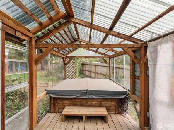 31708 7th Avenue S, Federal Way WA 98003