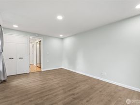 31708 7th Avenue S, Federal Way WA 98003