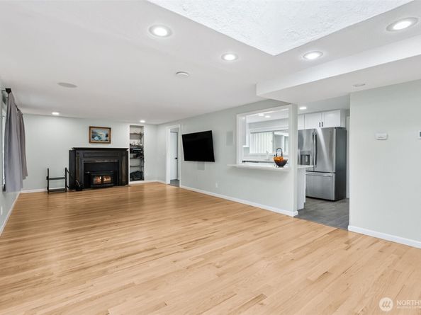 31708 7th Avenue S, Federal Way WA 98003