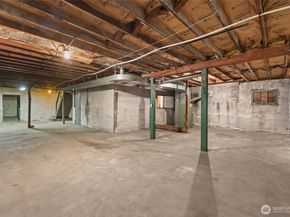 150 24th Avenue, Seattle WA 98122