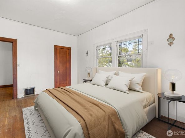 150 24th Avenue, Seattle WA 98122