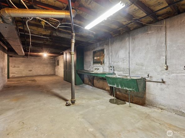 150 24th Avenue, Seattle WA 98122