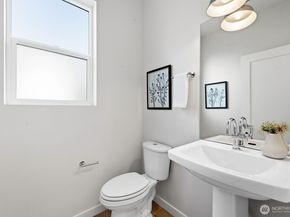 706 Newport Way NW, Issaquah WA 98027