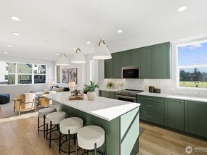 706 Newport Way NW, Issaquah WA 98027