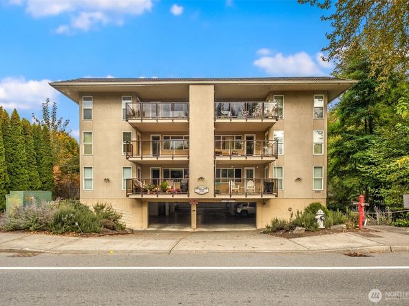 9320 NE Juanita Drive 1B, Kirkland WA 98034