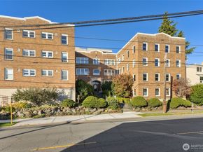 220 W Olympic Place 104, Seattle WA 98119