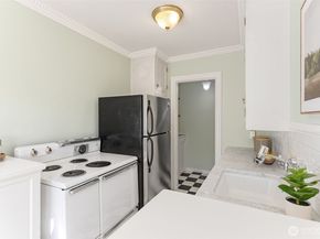 220 W Olympic Place 104, Seattle WA 98119