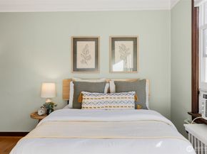 220 W Olympic Place 104, Seattle WA 98119