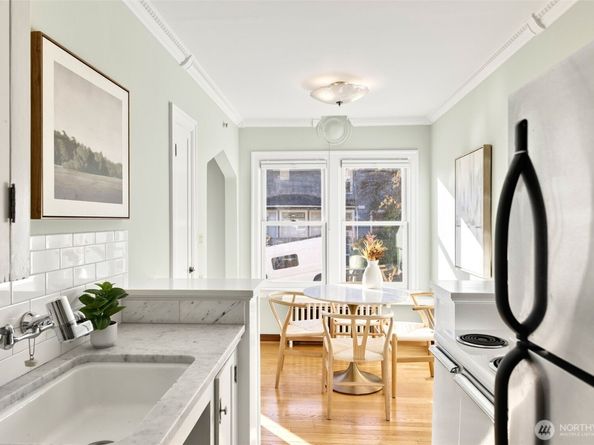 220 W Olympic Place 104, Seattle WA 98119