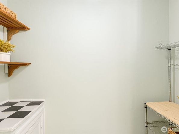 220 W Olympic Place 104, Seattle WA 98119