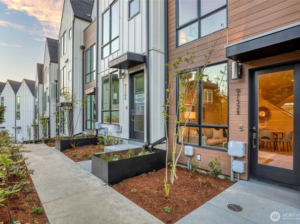 9746 B Holman Road NW, Seattle WA 98117