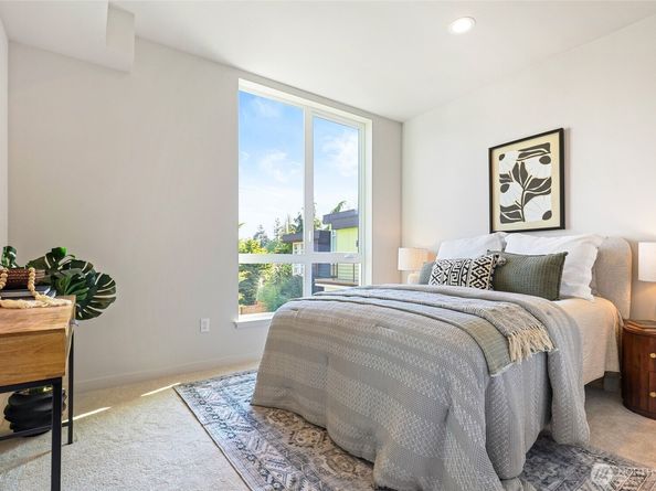 9746 B Holman Road NW, Seattle WA 98117