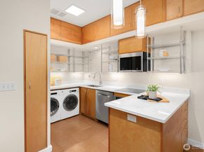 656 Howe Street, Seattle WA 98109