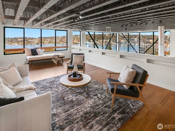 656 Howe Street, Seattle WA 98109