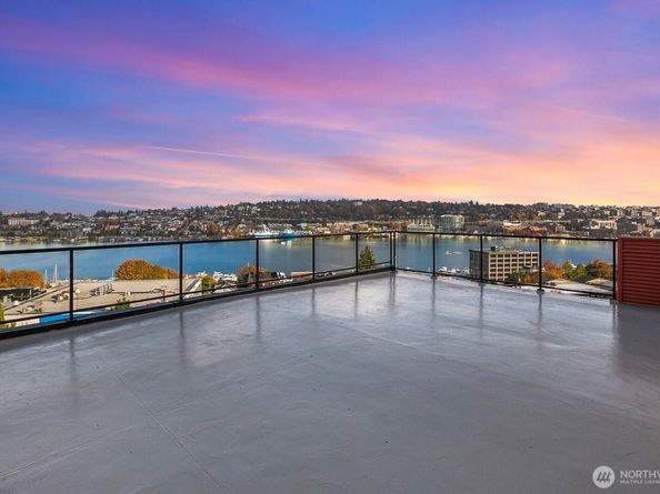 656 Howe Street, Seattle WA 98109