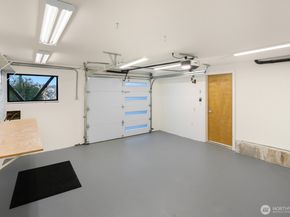 656 Howe Street, Seattle WA 98109