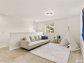 18312 8th Avenue SE, Bothell WA 98012