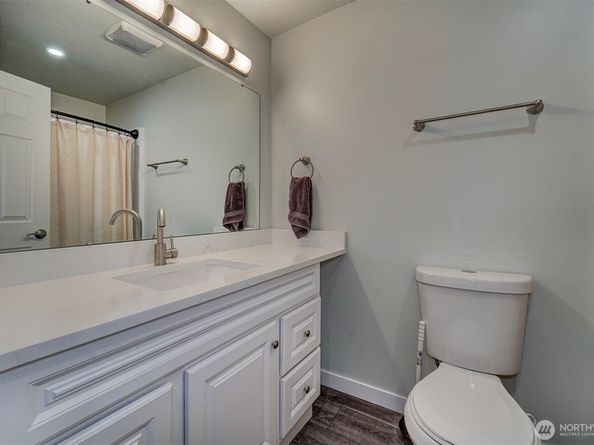 4931 NW Knute Anderson Road, Silverdale WA 98383