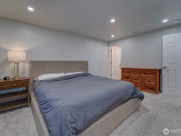 4931 NW Knute Anderson Road, Silverdale WA 98383