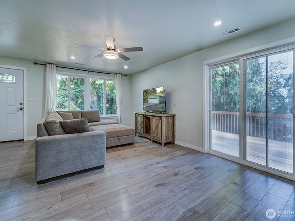 4931 NW Knute Anderson Road, Silverdale WA 98383