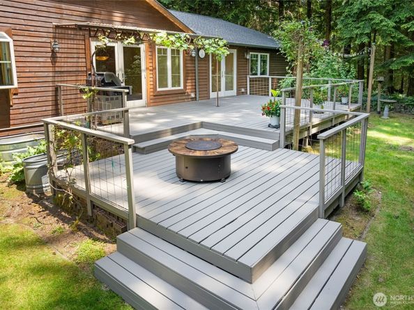 19812 163rd Avenue NE, Woodinville WA 98072