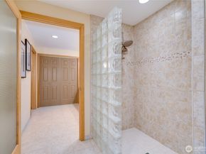 19812 163rd Avenue NE, Woodinville WA 98072