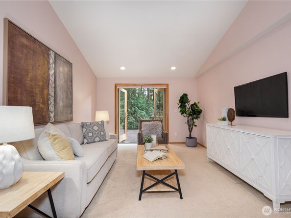 19812 163rd Avenue NE, Woodinville WA 98072