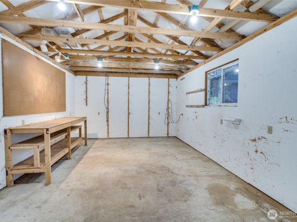 19812 163rd Avenue NE, Woodinville WA 98072