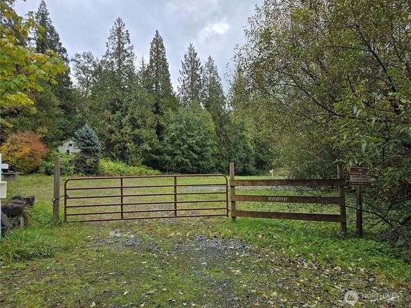 22123 NE 170th Place, Woodinville WA 98077