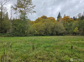 22123 NE 170th Place, Woodinville WA 98077