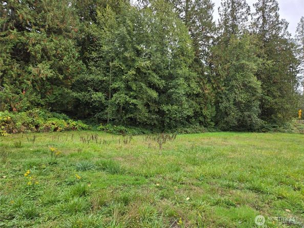 22123 NE 170th Place, Woodinville WA 98077