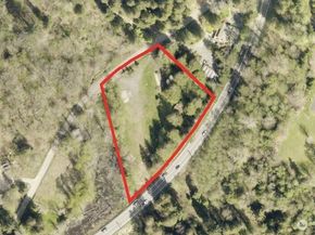 22123 NE 170th Place, Woodinville WA 98077