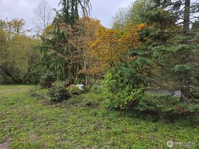 22123 NE 170th Place, Woodinville WA 98077