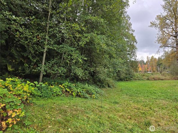 22123 NE 170th Place, Woodinville WA 98077