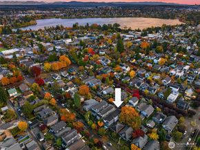 717 N 79th Street, Seattle WA 98103