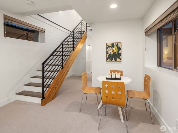 717 N 79th Street, Seattle WA 98103