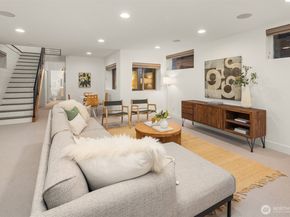 717 N 79th Street, Seattle WA 98103